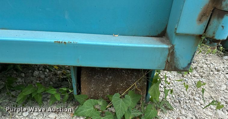 image for item OC9212 Roll-off dumpster