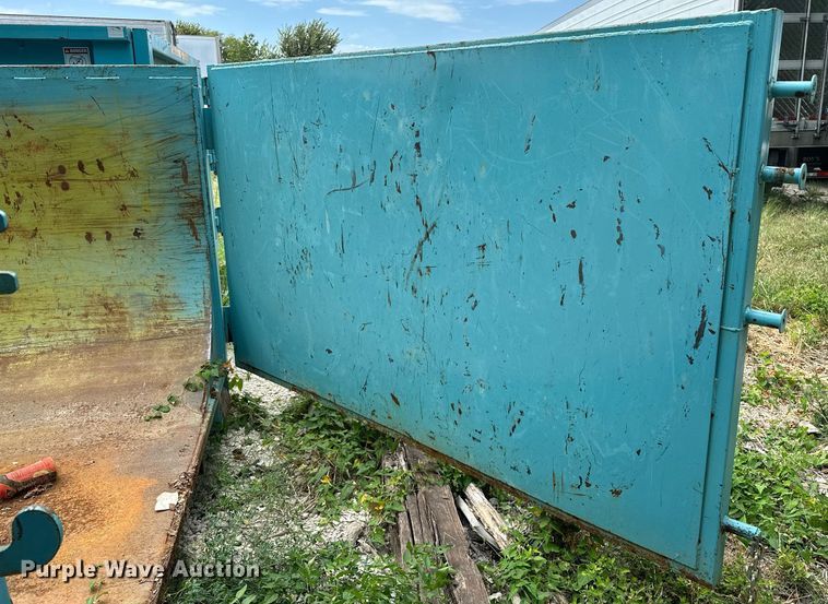 image for item OC9212 Roll-off dumpster