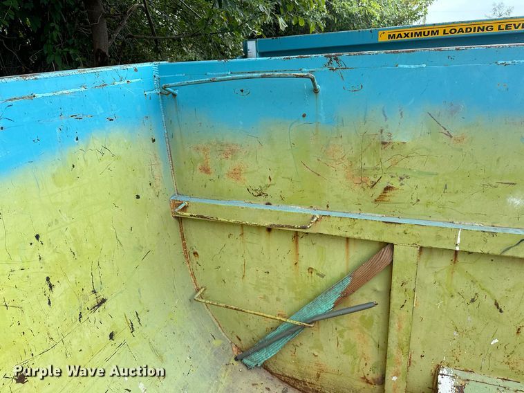 image for item OC9212 Roll-off dumpster