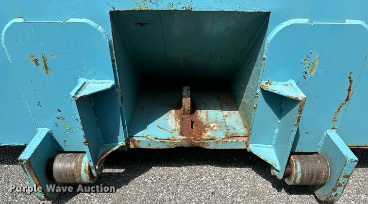 image for item OC9213 Roll-off dumpster