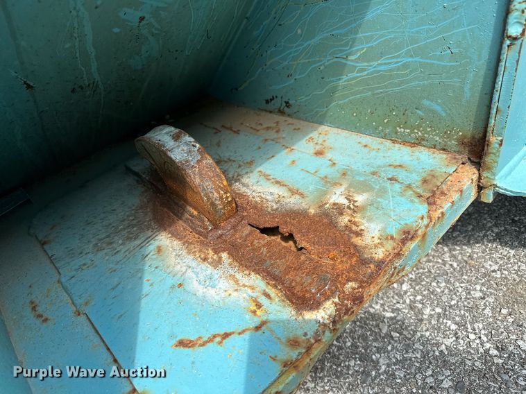 image for item OC9213 Roll-off dumpster