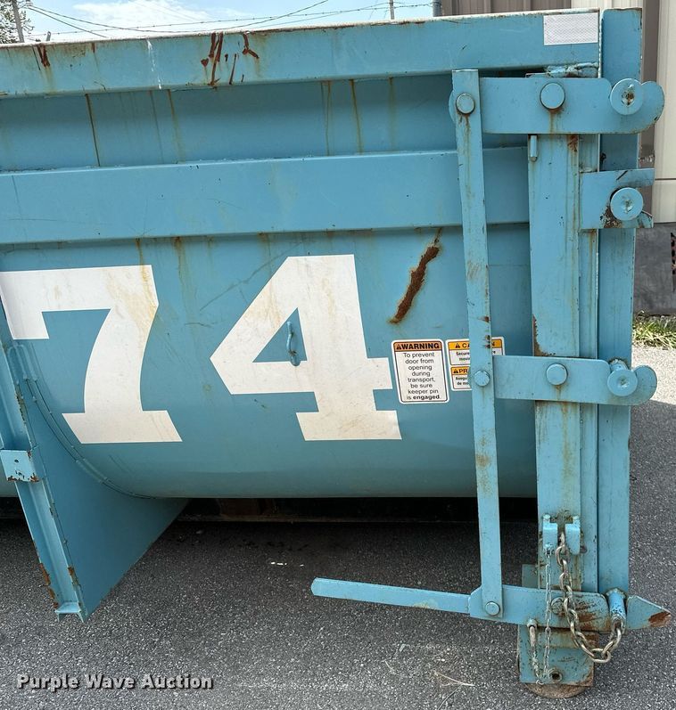 image for item OC9213 Roll-off dumpster
