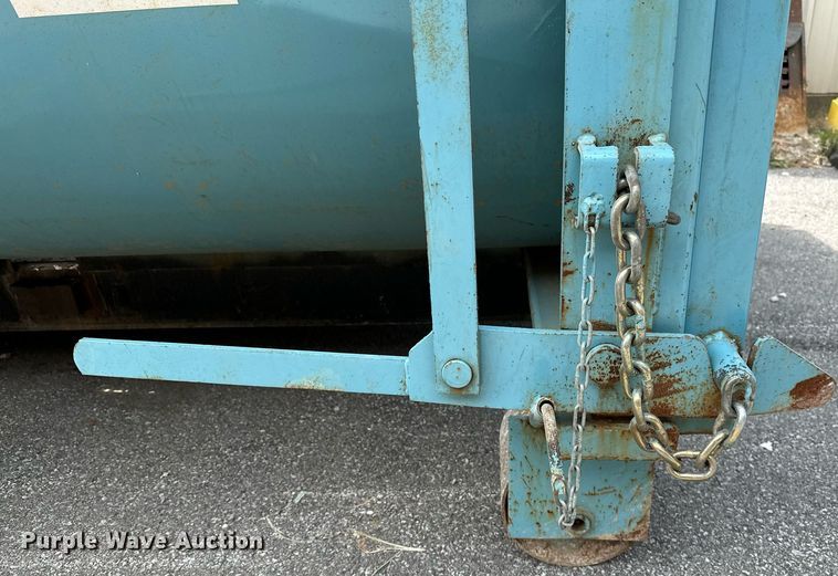image for item OC9213 Roll-off dumpster