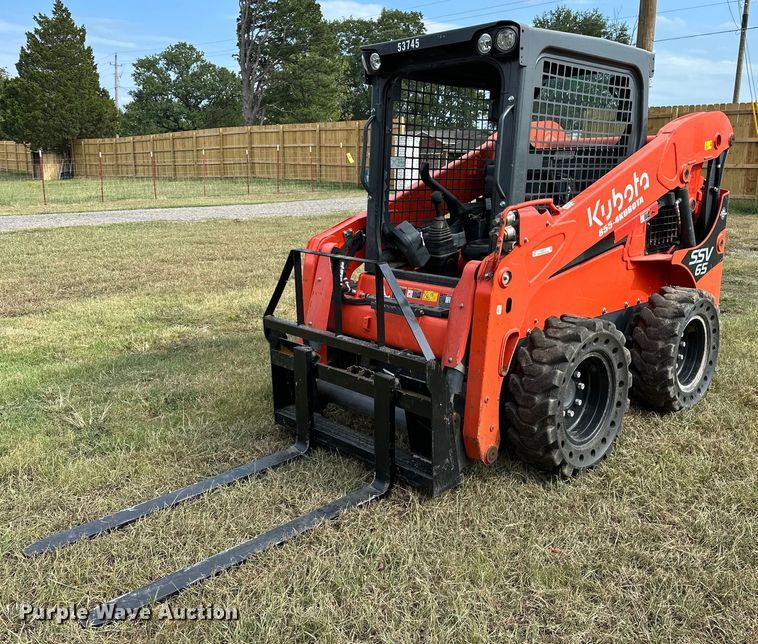 image for item OC9215 2021 Kubota SSV65  skid steer loader