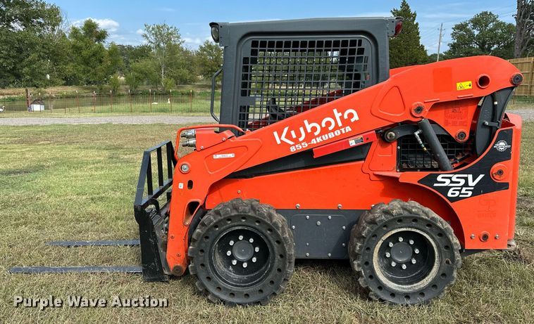 image for item OC9215 2021 Kubota SSV65  skid steer loader