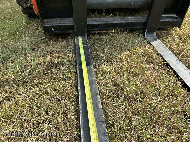 image for item OC9215 2021 Kubota SSV65  skid steer loader