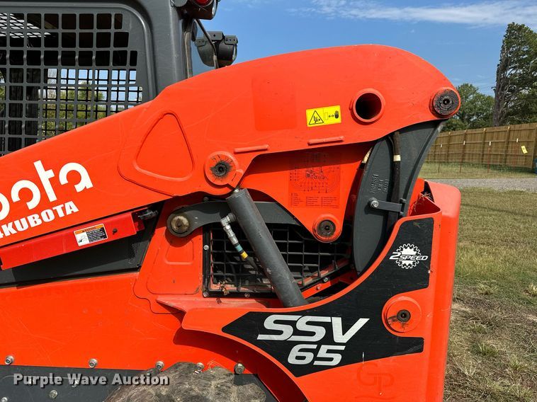 image for item OC9215 2021 Kubota SSV65  skid steer loader