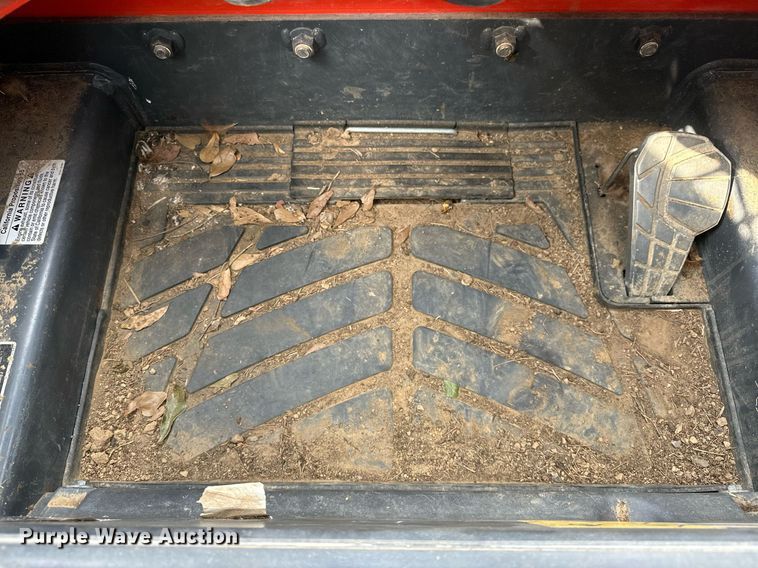 image for item OC9215 2021 Kubota SSV65  skid steer loader