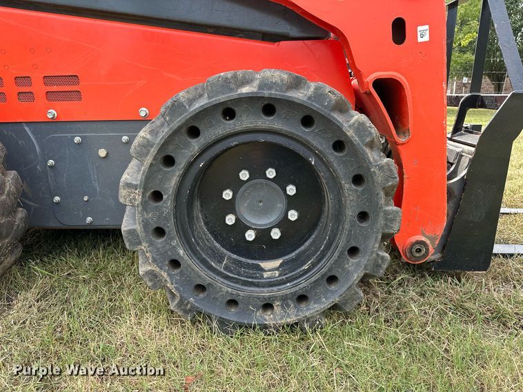 image for item OC9215 2021 Kubota SSV65  skid steer loader