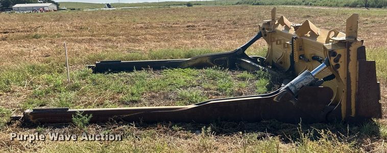 image for item OC9391 John Deere  dozer blade