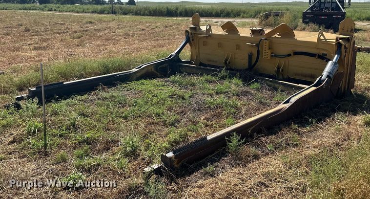 image for item OC9391 John Deere  dozer blade