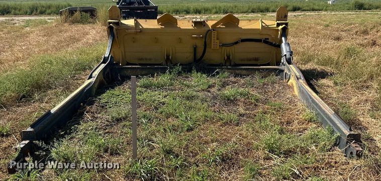 image for item OC9391 John Deere  dozer blade