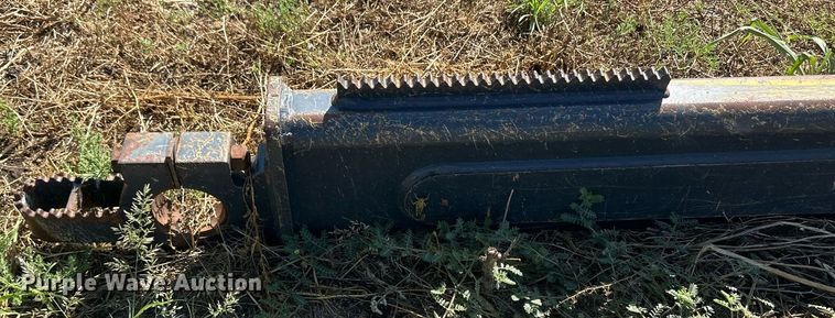 image for item OC9391 John Deere  dozer blade