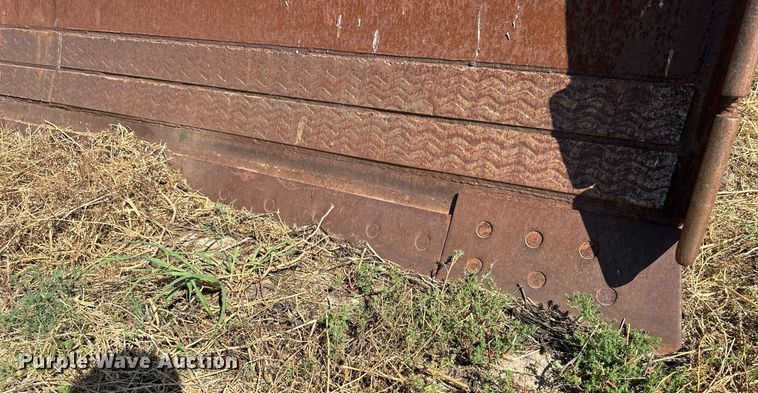 image for item OC9391 John Deere  dozer blade