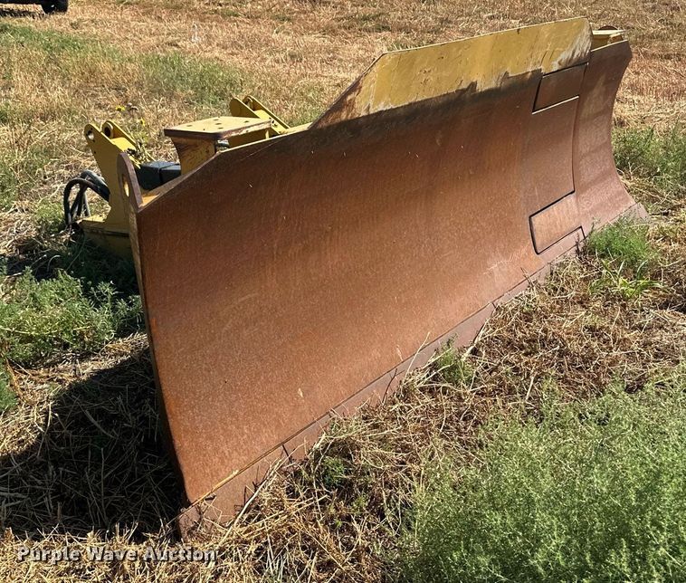 image for item OC9393 Dozer blade
