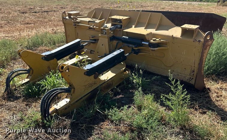 image for item OC9393 Dozer blade