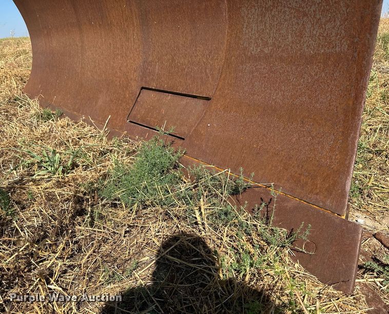 image for item OC9393 Dozer blade