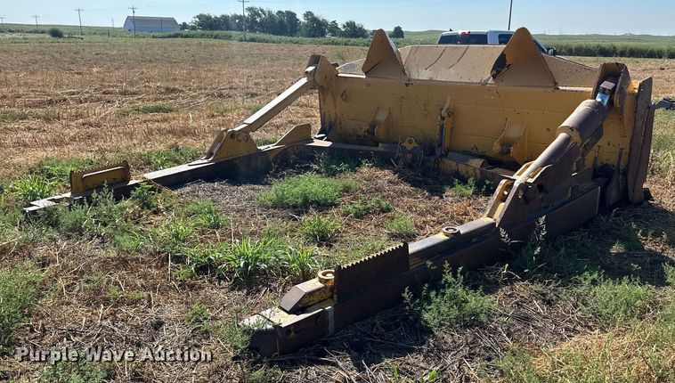 image for item OC9396 Liebherr  dozer blade