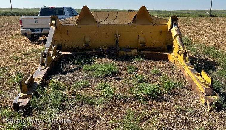 image for item OC9396 Liebherr  dozer blade