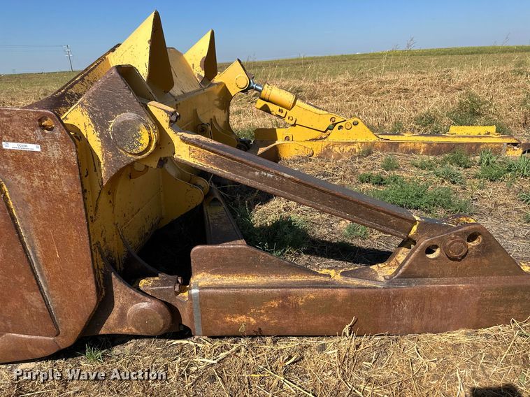 image for item OC9396 Liebherr  dozer blade