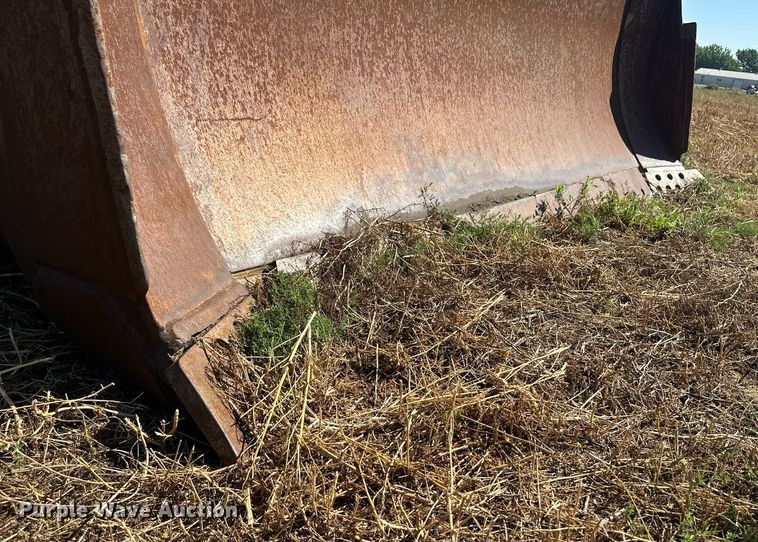 image for item OC9396 Liebherr  dozer blade