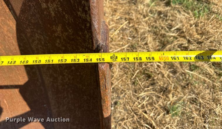 image for item OC9396 Liebherr  dozer blade