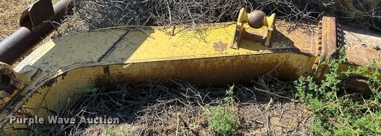 image for item OC9398 Caterpillar D8A  dozer blade