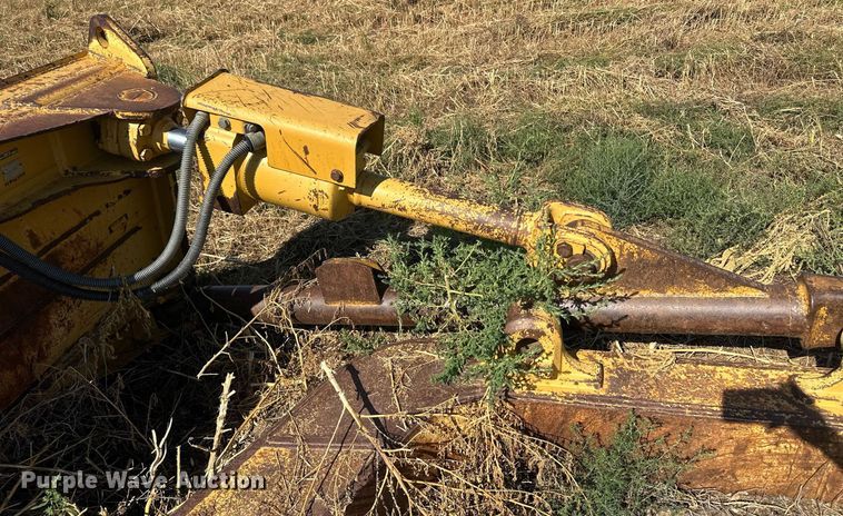image for item OC9398 Caterpillar D8A  dozer blade