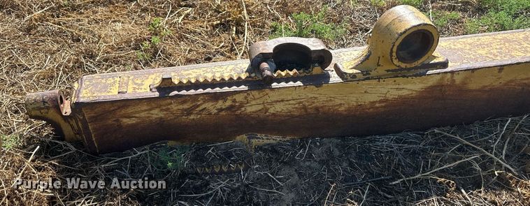 image for item OC9398 Caterpillar D8A  dozer blade