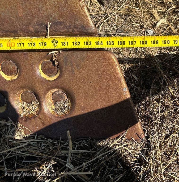 image for item OC9398 Caterpillar D8A  dozer blade