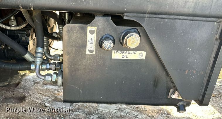 image for item OC9404 2006 Ingersoll Rand SD70D TF single drum vibratory roller