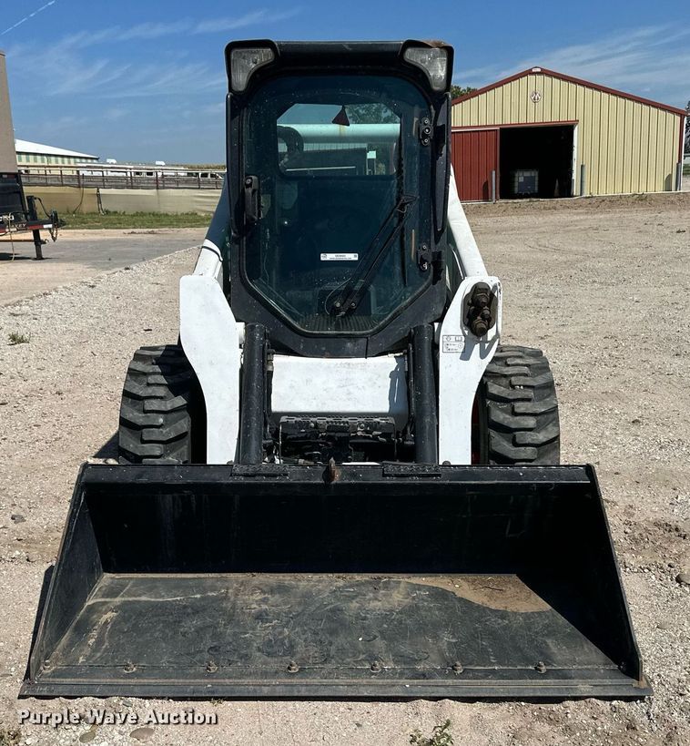 image for item OC9405 2018 Bobcat S740  skid steer loader