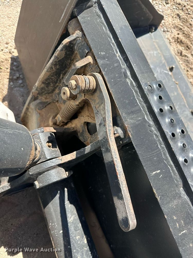 image for item OC9405 2018 Bobcat S740  skid steer loader