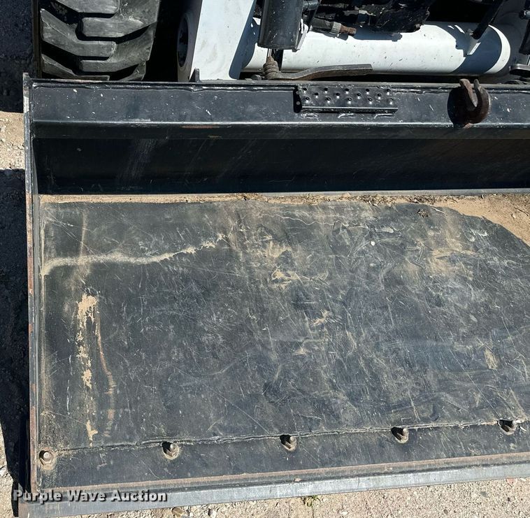 image for item OC9405 2018 Bobcat S740  skid steer loader