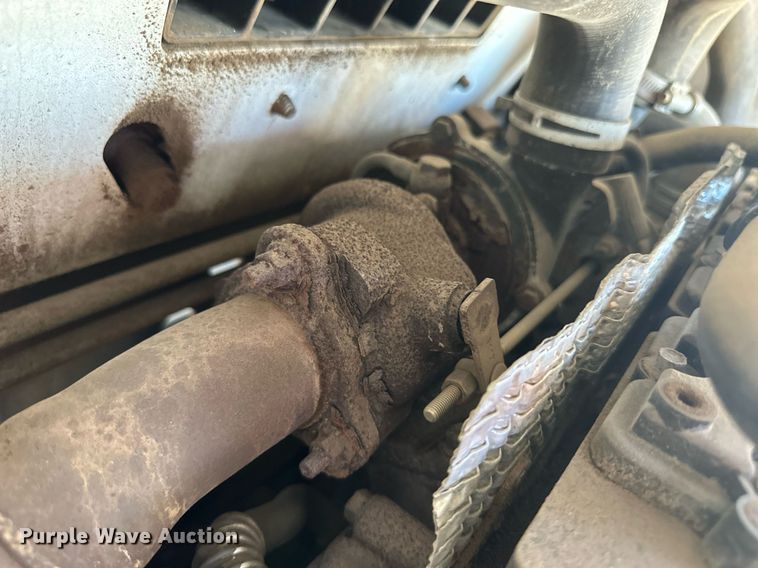 image for item OC9405 2018 Bobcat S740  skid steer loader