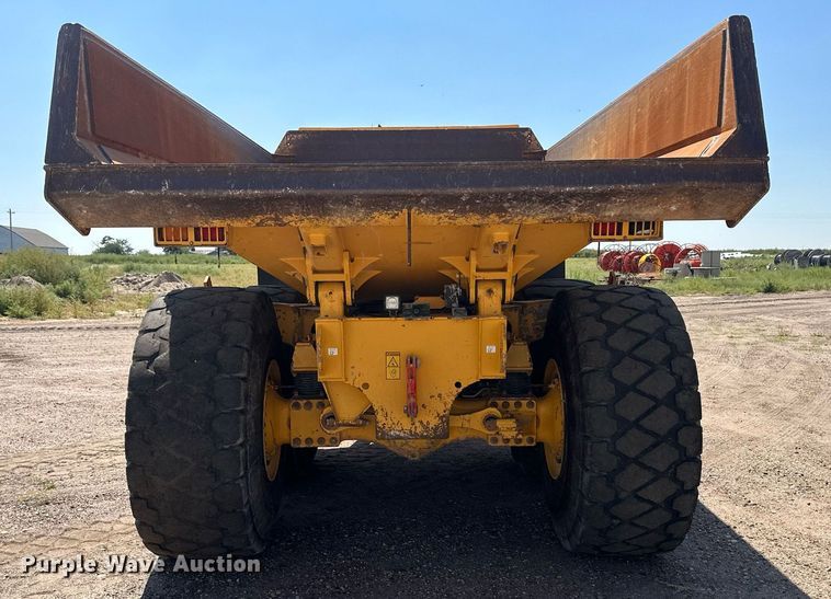 image for item OC9406 2011 Volvo A40F  haul truck