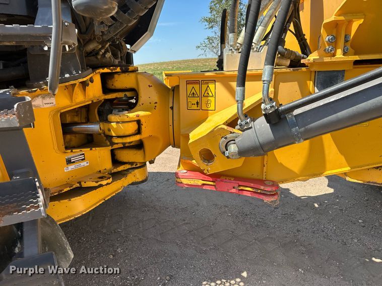 image for item OC9406 2011 Volvo A40F  haul truck