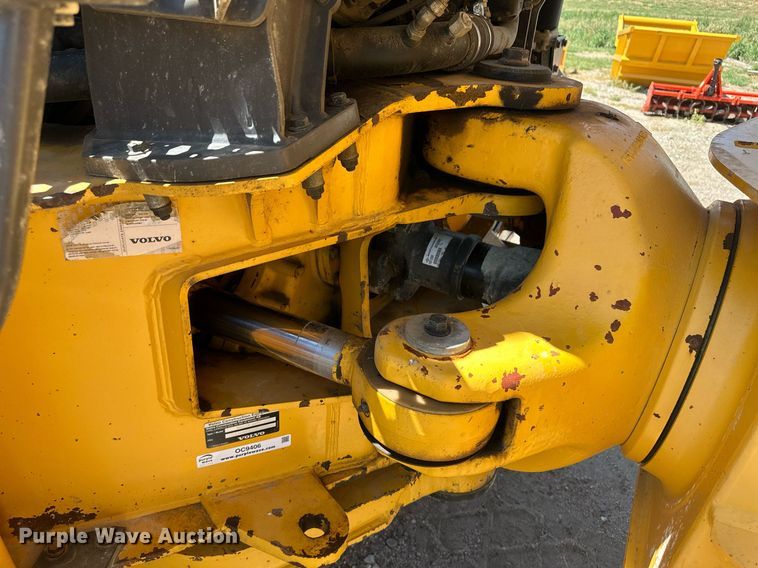 image for item OC9406 2011 Volvo A40F  haul truck