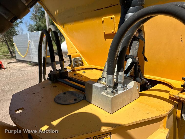 image for item OC9406 2011 Volvo A40F  haul truck