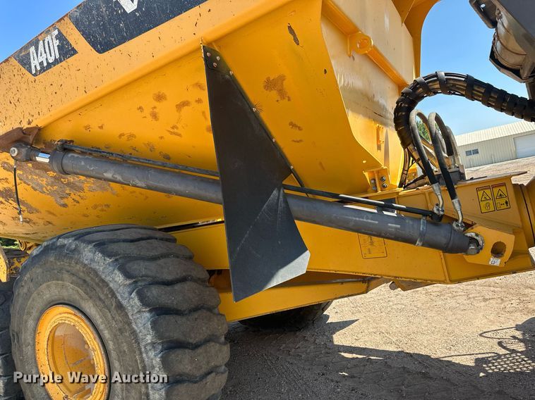 image for item OC9406 2011 Volvo A40F  haul truck