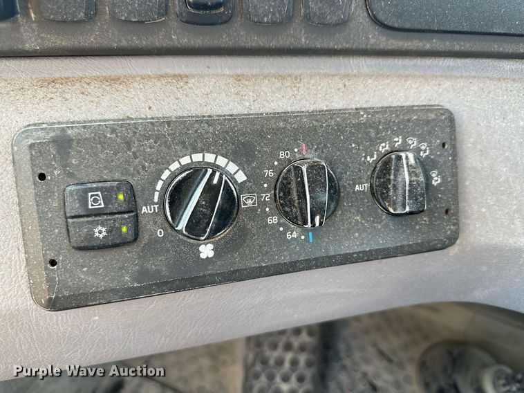 image for item OC9406 2011 Volvo A40F  haul truck