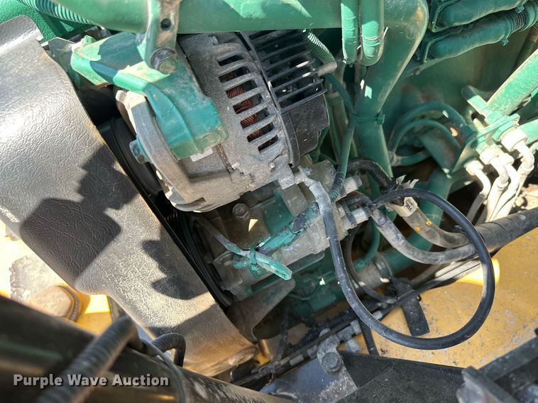 image for item OC9406 2011 Volvo A40F  haul truck