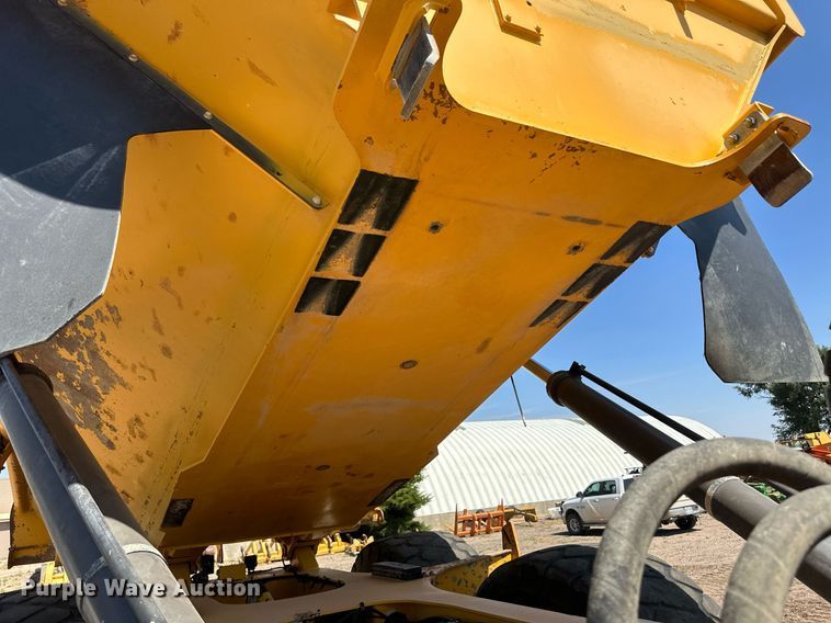 image for item OC9406 2011 Volvo A40F  haul truck