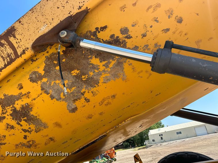 image for item OC9406 2011 Volvo A40F  haul truck