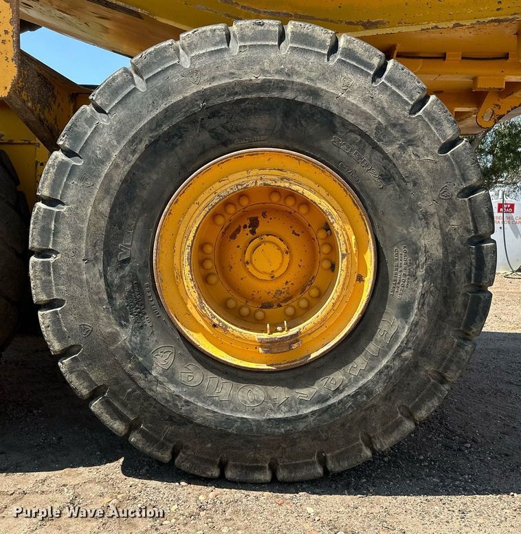 image for item OC9406 2011 Volvo A40F  haul truck