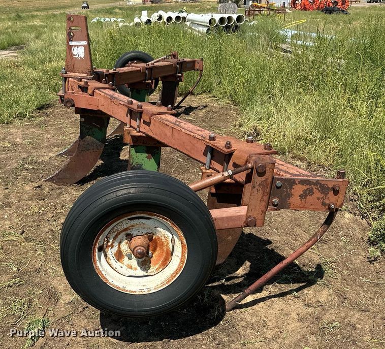 image for item OC9408 International Harvester  ripper