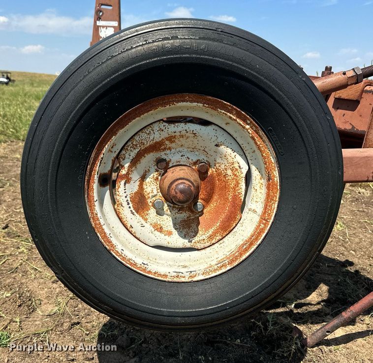 image for item OC9408 International Harvester  ripper