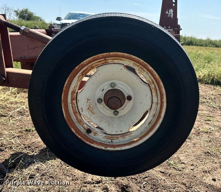 image for item OC9408 International Harvester  ripper