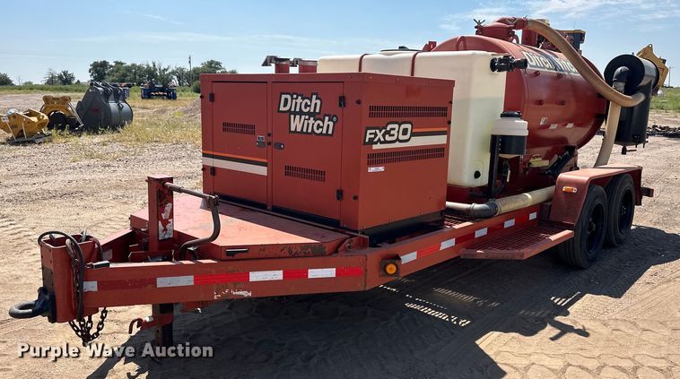 image for item OC9409 2011 Ditch Witch FX30  vacuum excavator