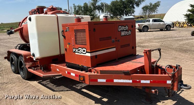 image for item OC9409 2011 Ditch Witch FX30  vacuum excavator